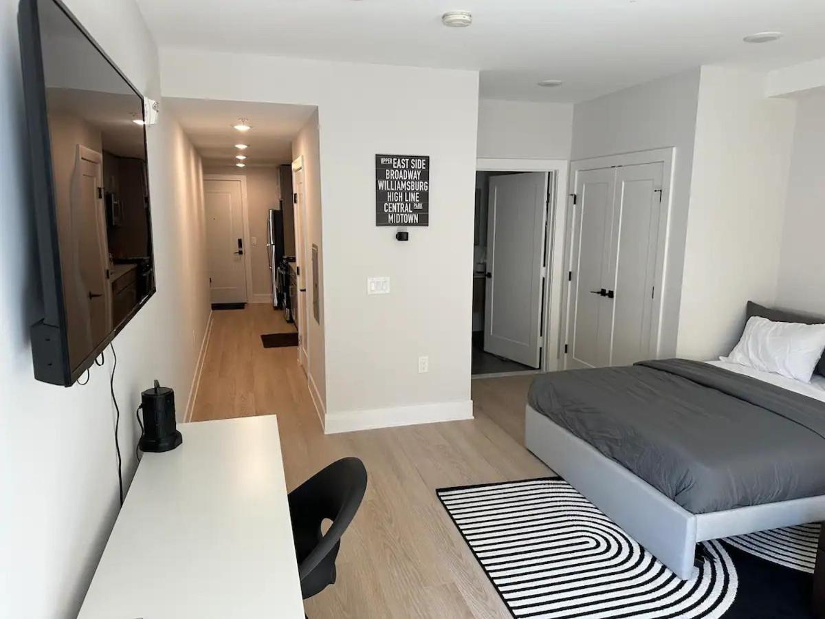Luxury Stay For Nyc Visit Jersey City 7 Min Walk Nyc Train Station Exterior photo